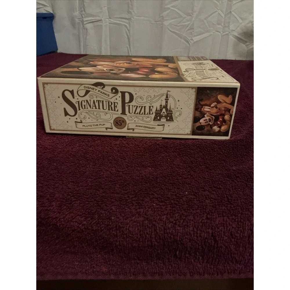 Disney‎ Parks Signature Puzzle Mickey & Pluto 85th Anniversary 1000 Pieces